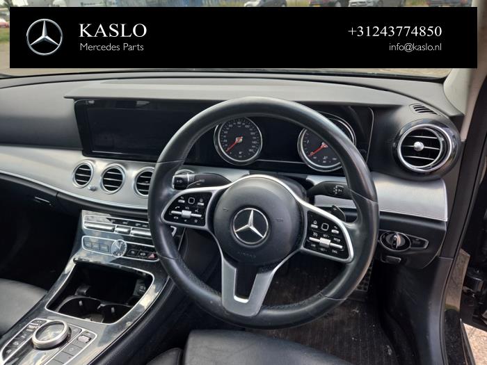 Mercedes E E-220d 2.0 Turbo Vehículo de desguace (2018, Metálico, Negro)