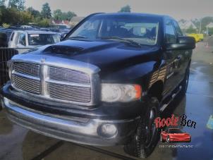 Dodge Ram 3500 Standard Cab 5.7 V8 Hemi 1500 4x4 Samochód złomowany (2004, Czarny)