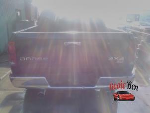 Dodge Ram 3500 Standard Cab 5.7 V8 Hemi 1500 4x4 Samochód złomowany (2004, Czarny)