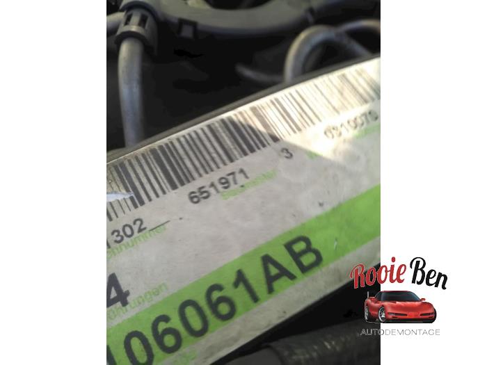 Jeep Patriot 2.2 CRD 16V 4x4 Épave (2012, Gris)