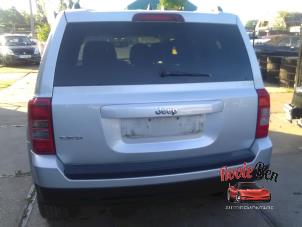 Jeep Patriot 2.2 CRD 16V 4x4 Épave (2012, Gris)