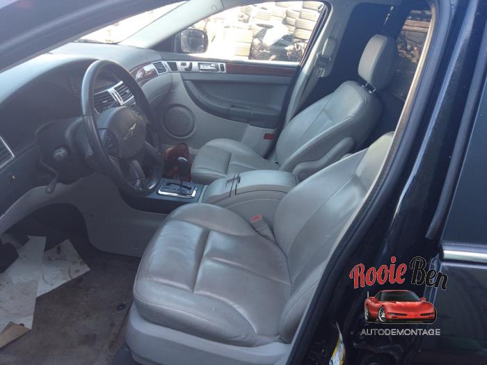 Chrysler Pacifica 4.0 V6 24V AWD Salvage vehicle (2008, Black)