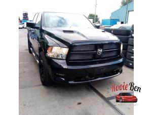 Dodge Ram 1500 Crew Cab 5.7 V8 Hemi 1500 4x2 Épave (2013, Noir)