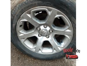 Dodge 1500 Crew Cab 5.7 Hemi V8 4x4 Épave (2016, Brun)