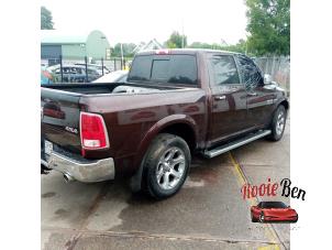 Dodge 1500 Crew Cab 5.7 Hemi V8 4x4 Épave (2016, Brun)