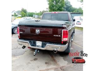 Dodge 1500 Crew Cab 5.7 Hemi V8 4x4 Épave (2016, Brun)