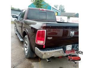 Dodge 1500 Crew Cab 5.7 Hemi V8 4x4 Épave (2016, Brun)