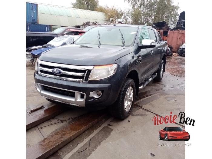 Ford Ranger 3.2 TDCI 20V 4x4 Skrotfordon (2013, GRIJS ANTRACIET)