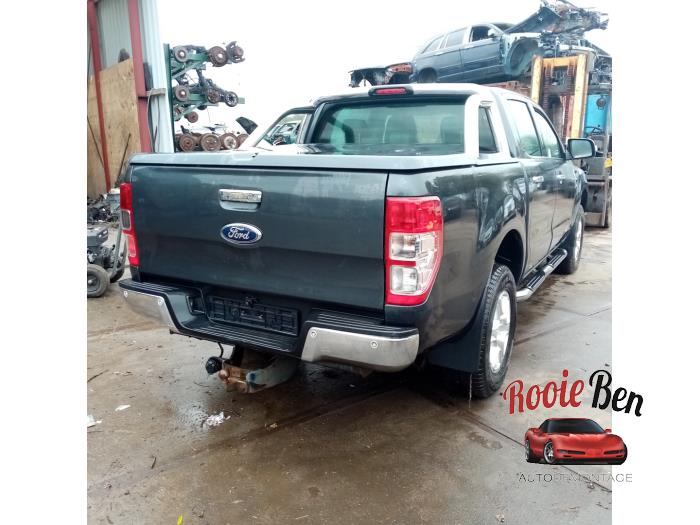 Ford Ranger 3.2 TDCI 20V 4x4 Skrotfordon (2013, GRIJS ANTRACIET)