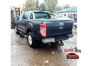Ford Ranger 3.2 TDCI 20V 4x4 Épave (2013, Gris, Anthracite)