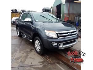 Ford Ranger 3.2 TDCI 20V 4x4 Épave (2013, Gris, Anthracite)