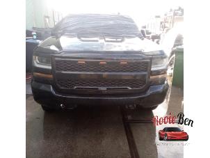 Chevrolet Silverado 1500 Standard Cab 5.3 V8 2500 4x4 Crew Cab Épave (2018, Noir)