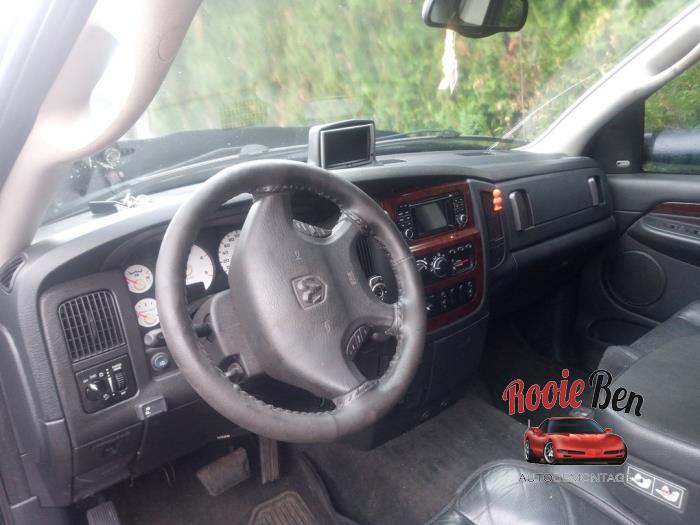 Dodge Ram 3500 Standard Cab 5.9 TDi V6 2500 4x4 Pick-up Vehículo de desguace (2003, Negro)