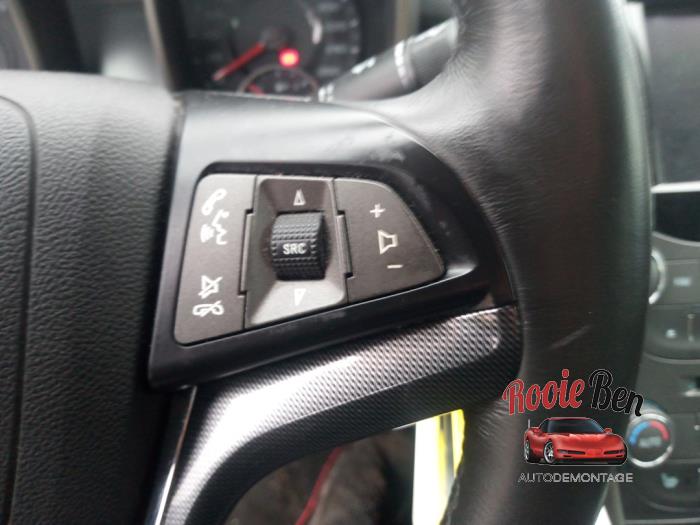 Chevrolet Malibu 2.0 D 16V Épave (2013, Noir)