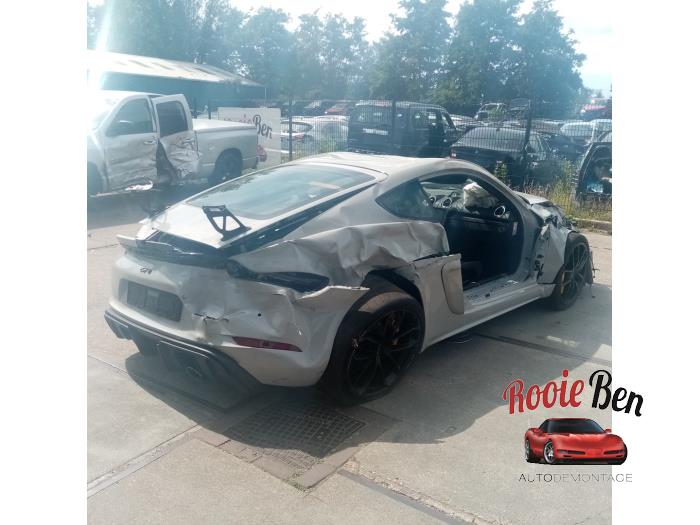 Porsche 718 Cayman 4.0 GT4 Samochód złomowany (2020, Szary)