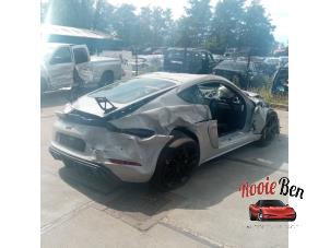Porsche 718 Cayman 4.0 GT4 Samochód złomowany (2020, Szary)