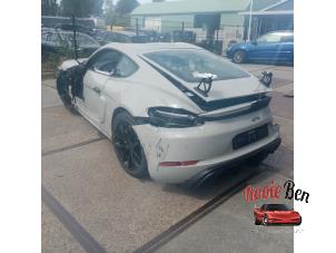 Porsche 718 Cayman 4.0 GT4 Samochód złomowany (2020, Szary)
