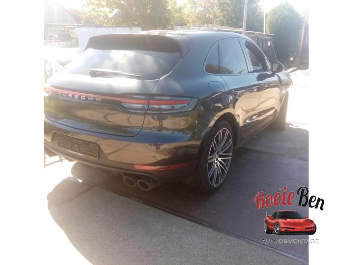 Porsche Macan 3.0 S Diesel V6 24V Salvage vehicle (2018)