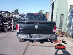 Dodge 1500 Crew Cab 5.7 Hemi V8 4x4 Épave (2016, Noir)