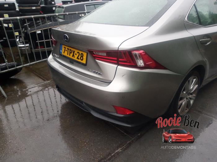Lexus IS 300h 2.5 16V Vehículo de desguace (2014, Gris)
