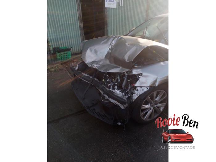 Lexus IS 300h 2.5 16V Vehículo de desguace (2014, Gris)