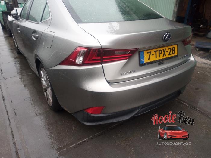 Lexus IS 300h 2.5 16V Vehículo de desguace (2014, Gris)