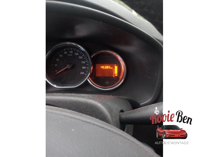 Dacia Sandero II 0.9 TCE 12V Épave (2013, Rouge)