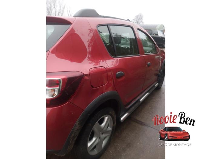 Dacia Sandero II 0.9 TCE 12V Épave (2013, Rouge)