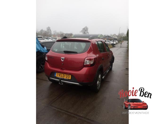 Dacia Sandero II 0.9 TCE 12V Épave (2013, Rouge)