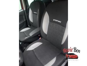 Dacia Sandero II 0.9 TCE 12V Épave (2013, Rouge)