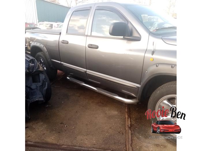 Dodge Ram 1500 5.7 V8 Hemi 1500 4x2 Épave (2004, Gris)