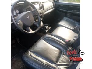 Dodge Ram 1500 5.7 V8 Hemi 1500 4x2 Épave (2004, Gris)