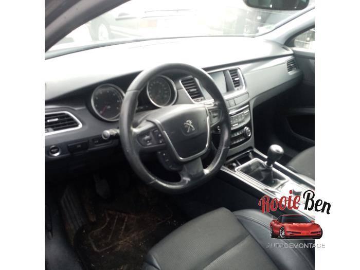 Peugeot 508 SW 1.6 THP 16V Épave (2011, Brun)