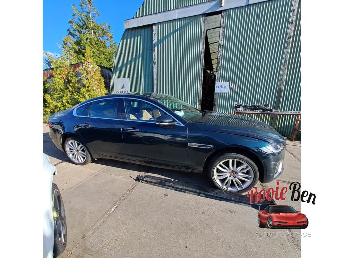 Jaguar XF 2.0 P250 Turbo 16V Épave (2021, Vert)