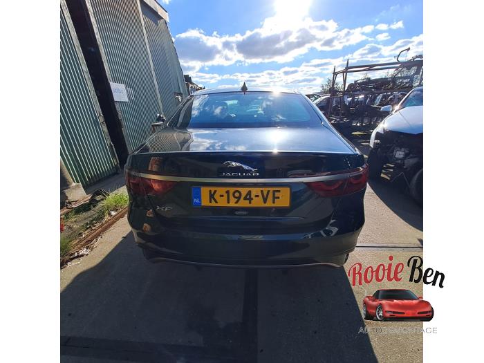 Jaguar XF 2.0 P250 Turbo 16V Épave (2021, Vert)