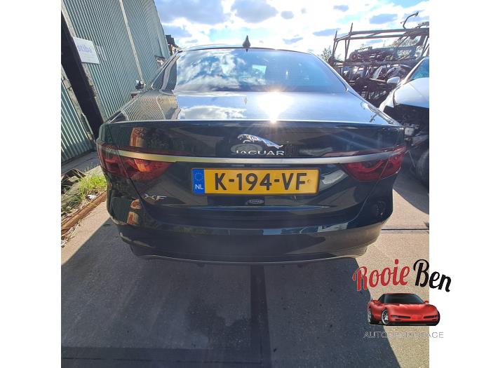 Jaguar XF 2.0 P250 Turbo 16V Épave (2021, Vert)