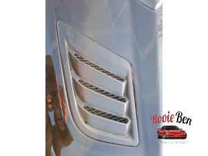 Dodge 1500 Crew Cab 5.7 Hemi V8 4x4 Samochód złomowany (2023, Czarny)