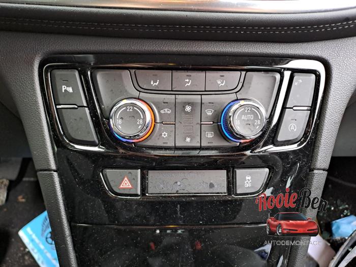 Opel Mokka/Mokka X 1.4 Turbo 16V 4x2 Épave (2017, Gris)