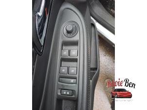 Opel Mokka/Mokka X 1.4 Turbo 16V 4x2 Épave (2017, Gris)