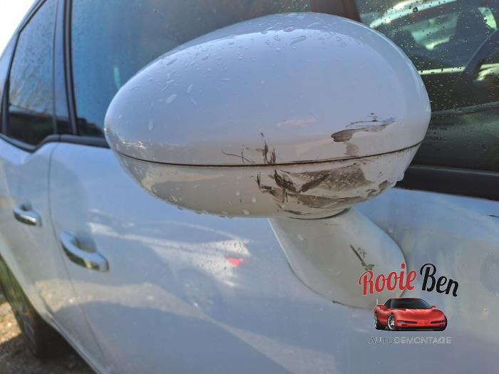 Opel Meriva 1.4 Turbo 16V Ecotec Samochód złomowany (2010, Bialy)