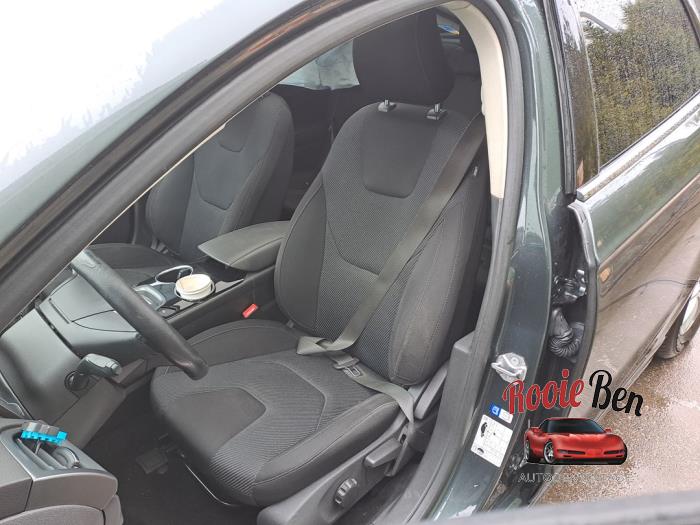 Ford Mondeo V 1.5 EcoBoost 16V Épave (2016, Vert)