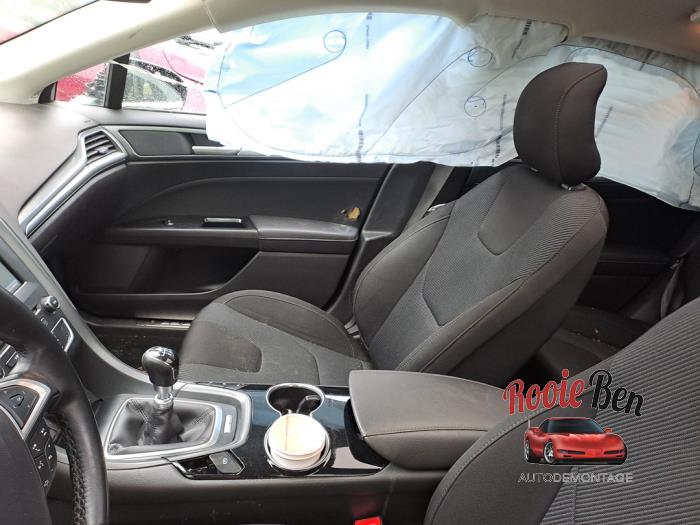 Ford Mondeo V 1.5 EcoBoost 16V Épave (2016, Vert)