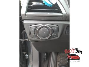 Ford Mondeo V 1.5 EcoBoost 16V Épave (2016, Vert)