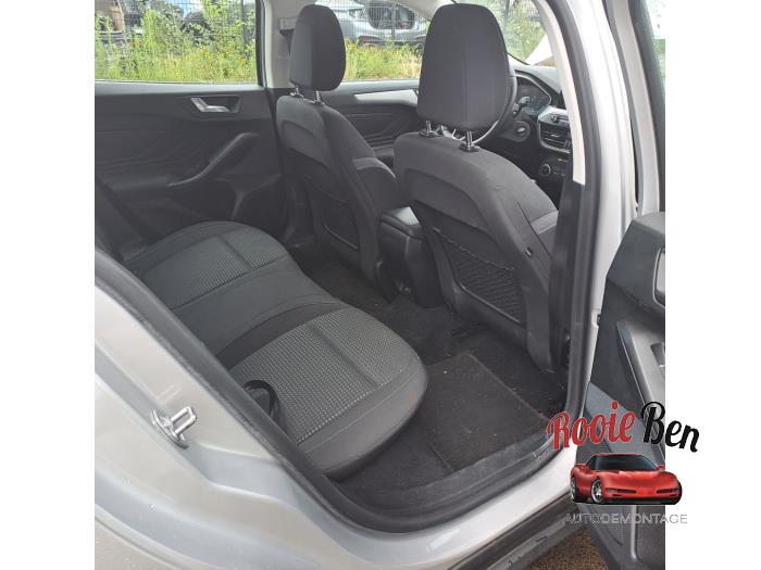 Ford Focus 4 Wagon 1.0 Ti-VCT EcoBoost 12V 125 Épave (2020, Gris)