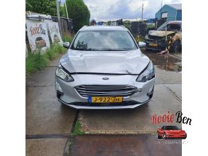 Ford Focus 4 Wagon 1.0 Ti-VCT EcoBoost 12V 125 Épave (2020, Gris)