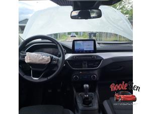 Ford Focus 4 Wagon 1.0 Ti-VCT EcoBoost 12V 125 Épave (2020, Gris)