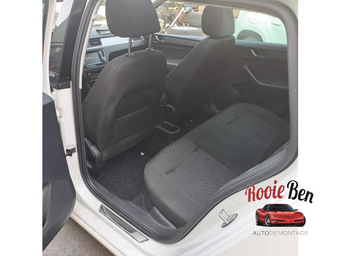 Skoda Rapid 1.2 TSI 16V Samochód złomowany (2015, Bialy)