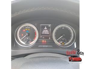 Skoda Rapid 1.2 TSI 16V Samochód złomowany (2015, Bialy)