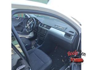 Skoda Rapid 1.2 TSI 16V Samochód złomowany (2015, Bialy)