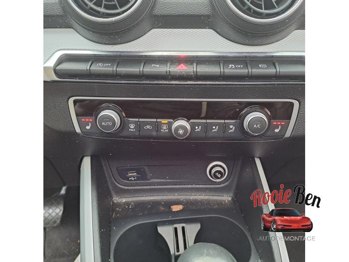 Audi Q2 1.5 35 TFSI 16V Skrotfordon (2019, GRIJS)